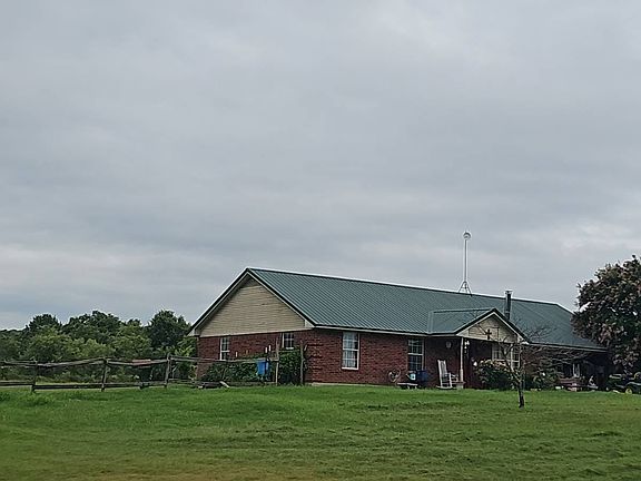 3rd image of 767 Eagles Way