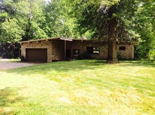16282 Chandler Blvd, Mishawaka, IN 46544