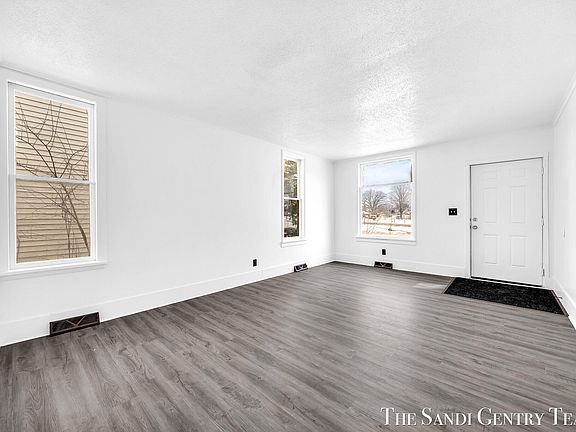 4th image of 1257 3rd St