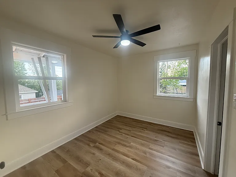221 N L St #221 — Photo 4