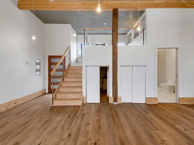 305 N Parker Ave — Photo 16