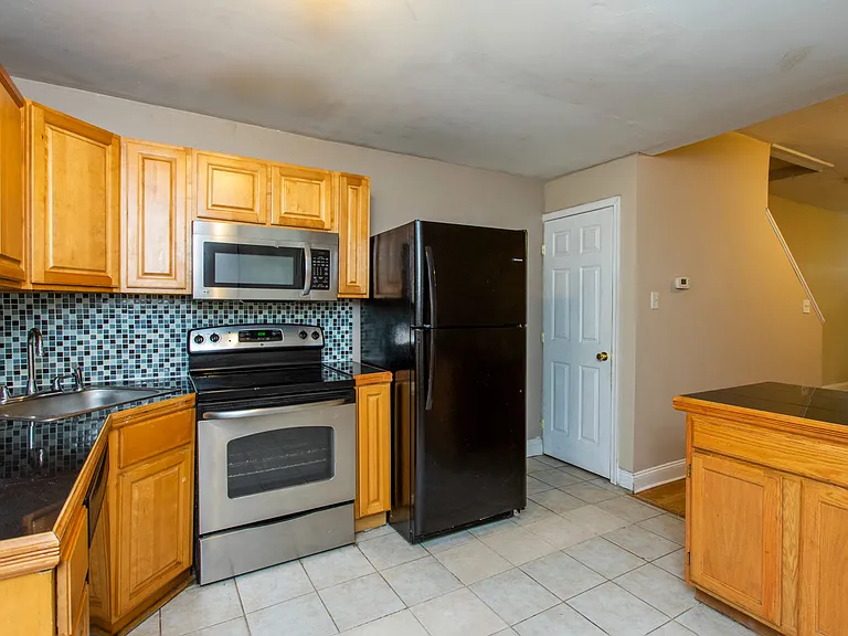 1604 N Bouvier St — Photo 35