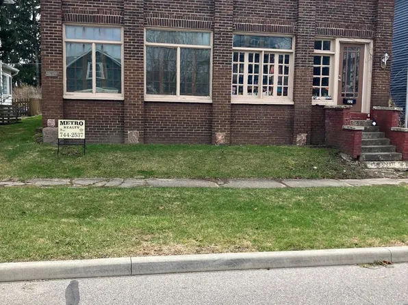 Rush St Townhouse, 219 W Rush St, Kendallville, IN 46755