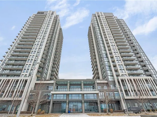 17 Zorra St #701, Toronto, ON M8Z 0C8