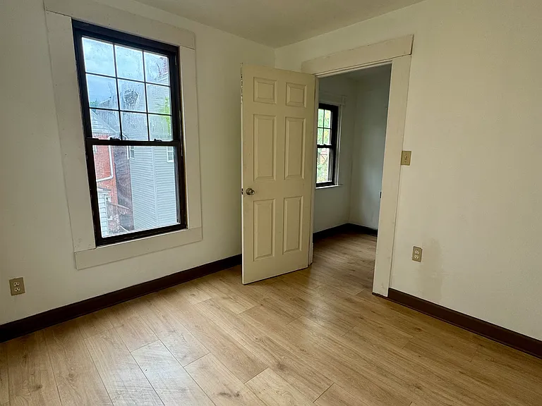5112 Chaplain Way — Photo 7