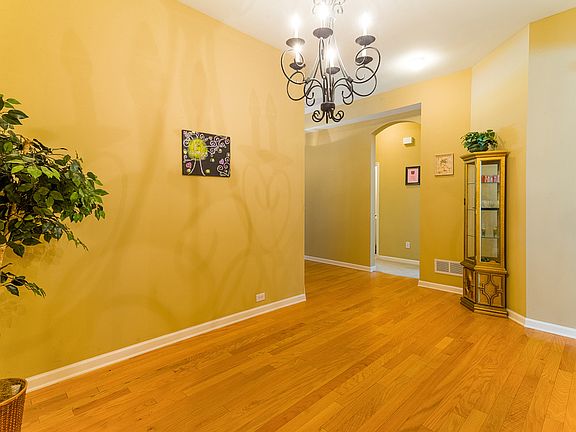 3rd image of 4642 Burnt Fork Cir