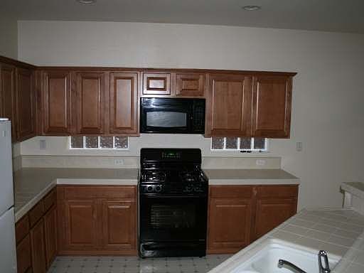 2nd image of 3587 San Vincent Ave Unit 00