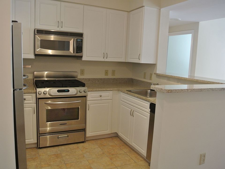 1st image of 555 Massachusetts Ave NW APT 312