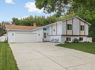 622 73rd Way N, Brooklyn Park, MN 55444