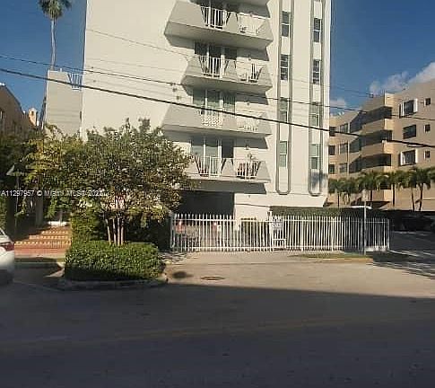 2nd image of 7133 Bay Dr APT 703