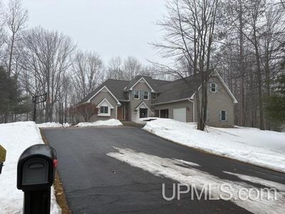 931 Dalmar Dr, Kingsford, MI, 49802