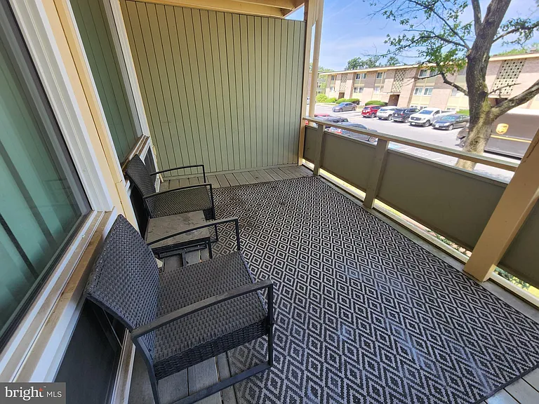 7328 Donnell Pl — Photo 10