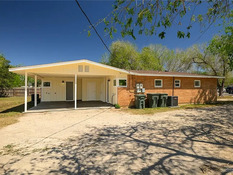 1823 Warren St — Photo 36