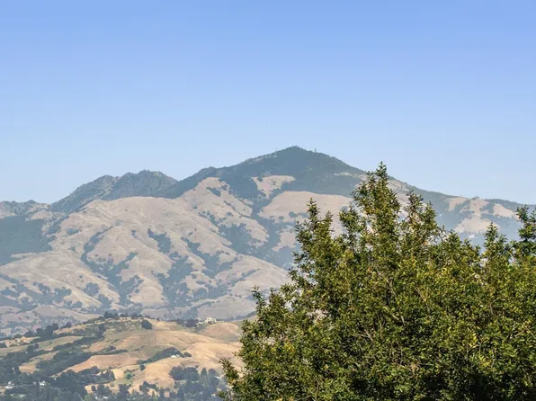 6824 Wilton Dr, Oakland, CA 94611