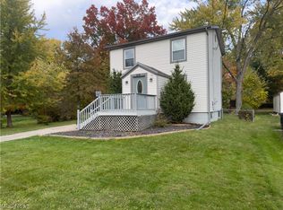 514 Rosegarden Dr NE, Warren, OH