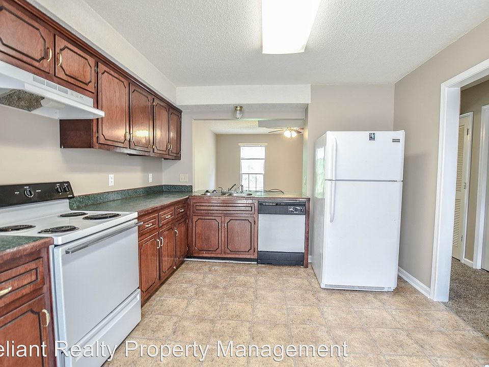 1st image of 2072-2082 Tynewood Dr
