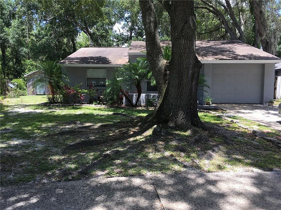 1st image of 2722 Lakeville Dr