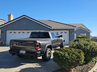 13994 Rogers Ln, Victorville, CA 92392