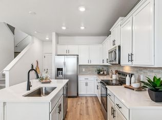 9813 Bahama St, Commerce City, CO 80022