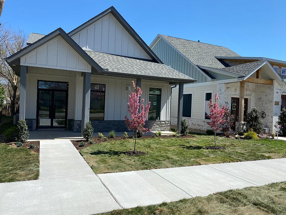 864 Nw A St Bentonville Ar 72712 Zillow