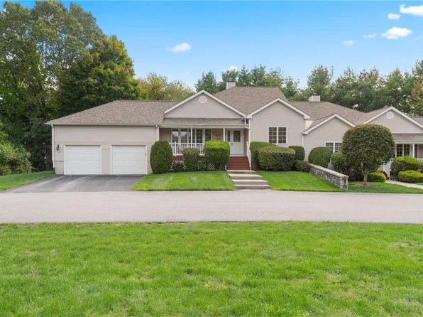 3 Apple Blossom Way, West Warwick, RI 02893