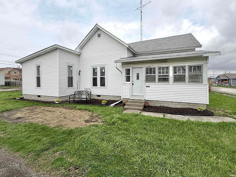 Listing photo 3
