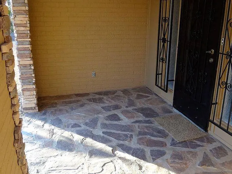 320 Barbaree Dr — Photo 9