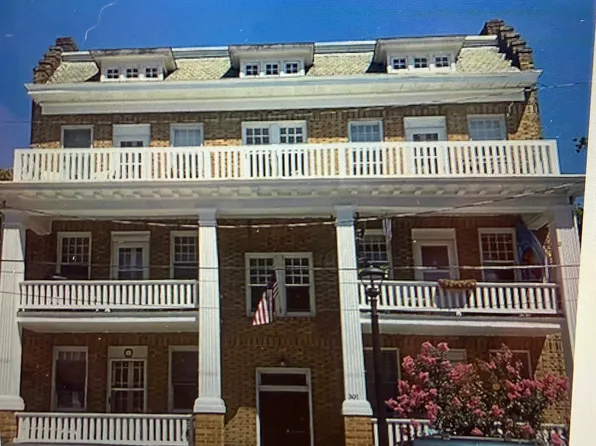 301 N Mulberry St APT 1, Richmond, VA 23220
