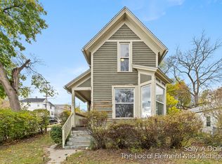 701 Clancy Ave NE, Grand Rapids, MI 49503