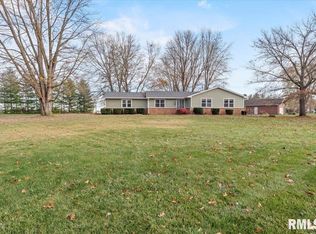 4 Ann Dr, Springfield, IL 62712