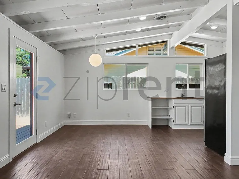 1937 Terrace Dr — Photo 9
