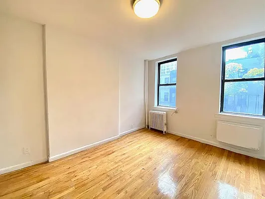 Rented by Bond New York | media 18