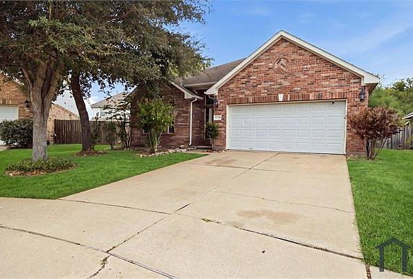 1st image of 6714 Chester Oak Dr