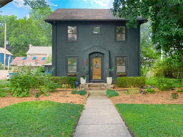 6206 Oak St, Kansas City, MO 64113