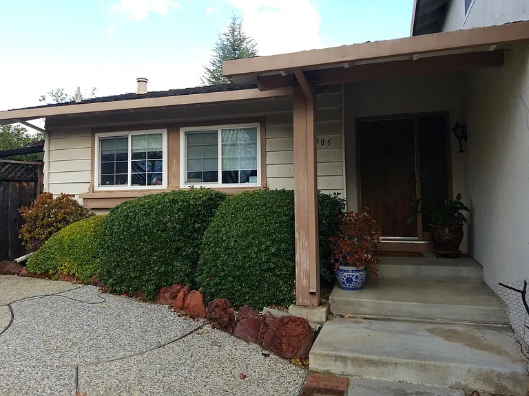 6385 Vicanna Dr — Photo 18
