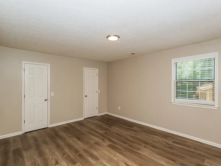 15 Valley Brook Dr — Photo 11