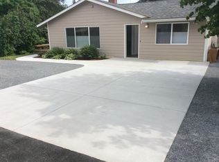 7712 224th St SW, Edmonds, WA 98026