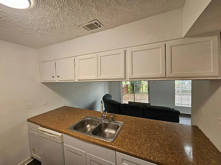 1309 Old Countryside Cir — Photo 9