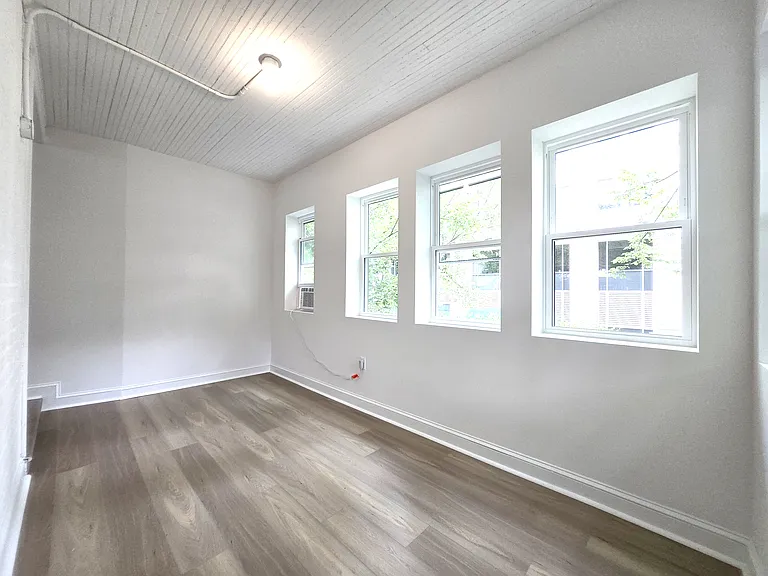 4526 Avondale St #1 — Photo 33