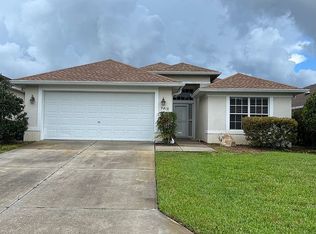 9416 Apple Valley Dr, Weeki Wachee, FL 34613