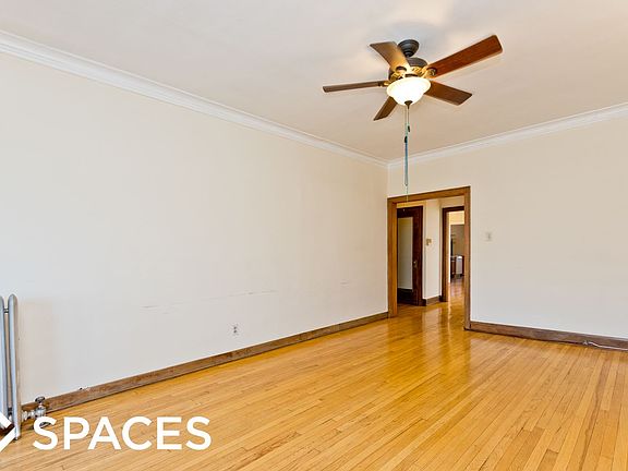 4th image of 2635 N Talman Ave #Unt2s