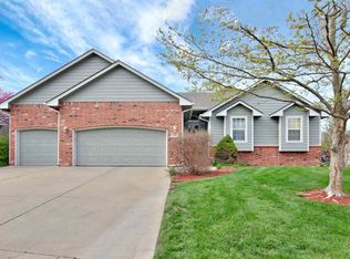 160 S Maple Dunes Ct, Wichita, KS 67235