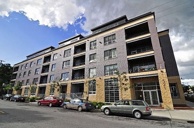 1st image of 521 2nd St SE APT 212