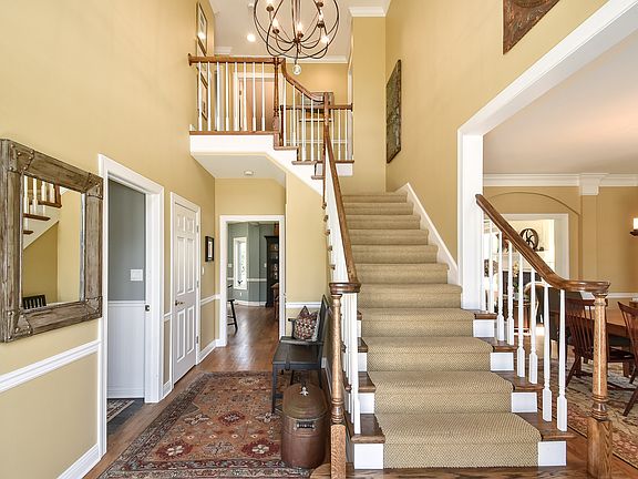 2nd image of 434 Tanager Dr