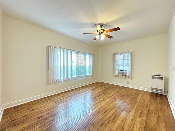 3rd image of 410 N Coronado St APT 01