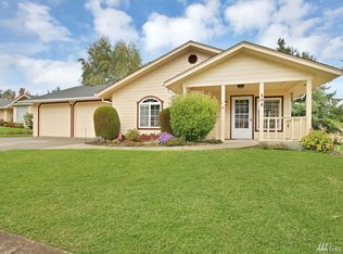 105 Carl Sandburg Dr, Centralia, WA 98531