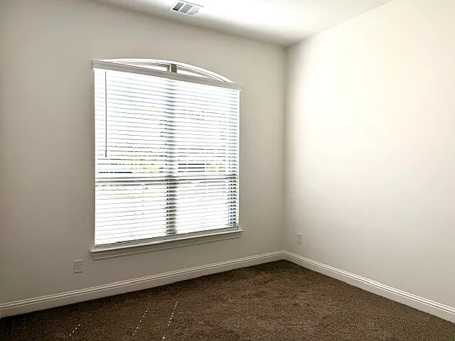 217 Silo Dr — Photo 8