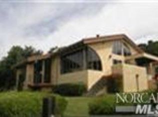 29946 River Rd, Cloverdale, CA 95425