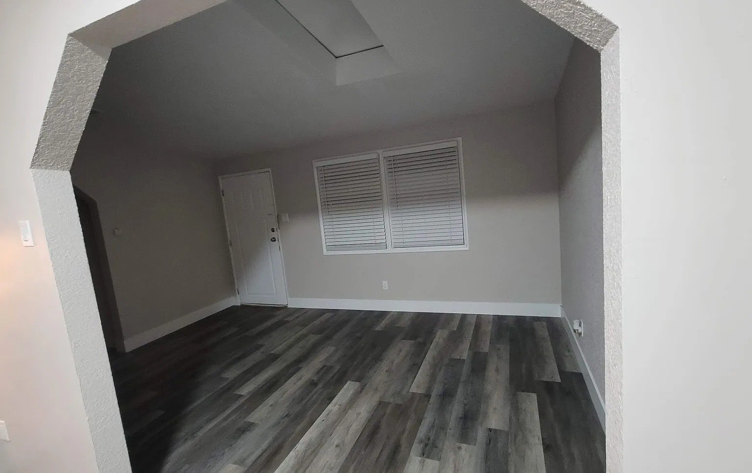 930 Nancy Street - 2 — Photo 3