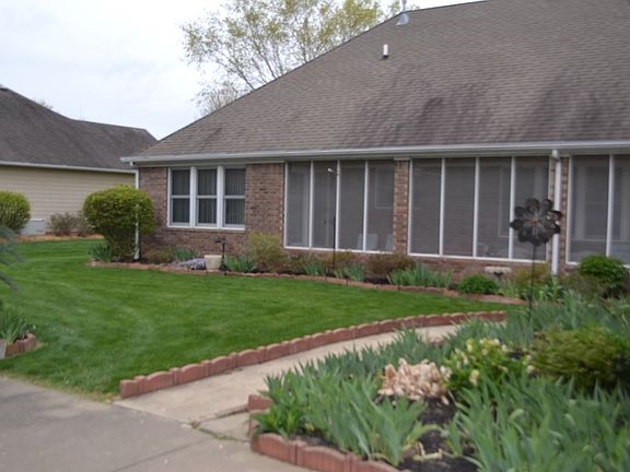 5th image of 2901 Woodgate Dr